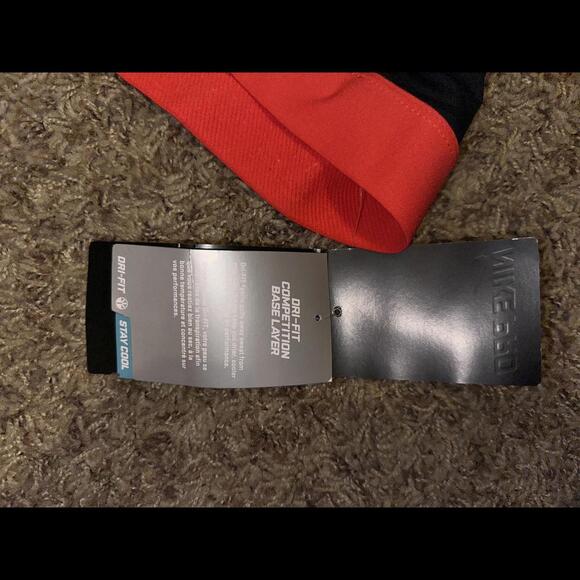 Nike Women's Dri-Fit Pro 3 Big Dot Training Shorts - Picture 10 of 12